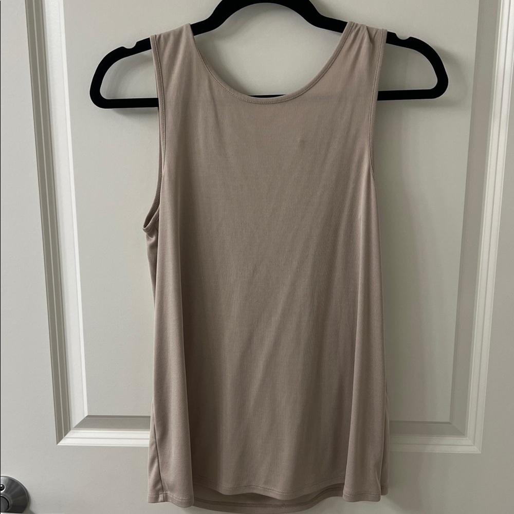 Vintage BCBGMaxAzria Beige Ribbed Top size small